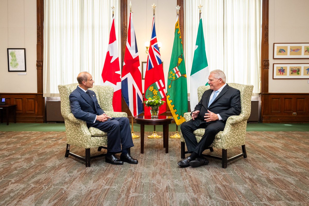 fordnation's tweet photo. It was an honour to welcome His Royal Highness the Duke of Edinburgh to Queen’s Park on Friday to celebrate the incredible legacy of the Duke of Edinburgh’s International Award. 

@dukeofedcanada has helped young people here in Ontario and across the country by fostering volunteerism, growing their confidence and teaching them important skills.