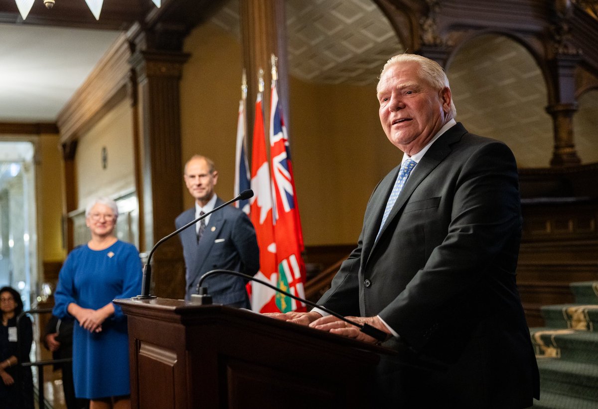 fordnation's tweet photo. It was an honour to welcome His Royal Highness the Duke of Edinburgh to Queen’s Park on Friday to celebrate the incredible legacy of the Duke of Edinburgh’s International Award. 

@dukeofedcanada has helped young people here in Ontario and across the country by fostering volunteerism, growing their confidence and teaching them important skills.