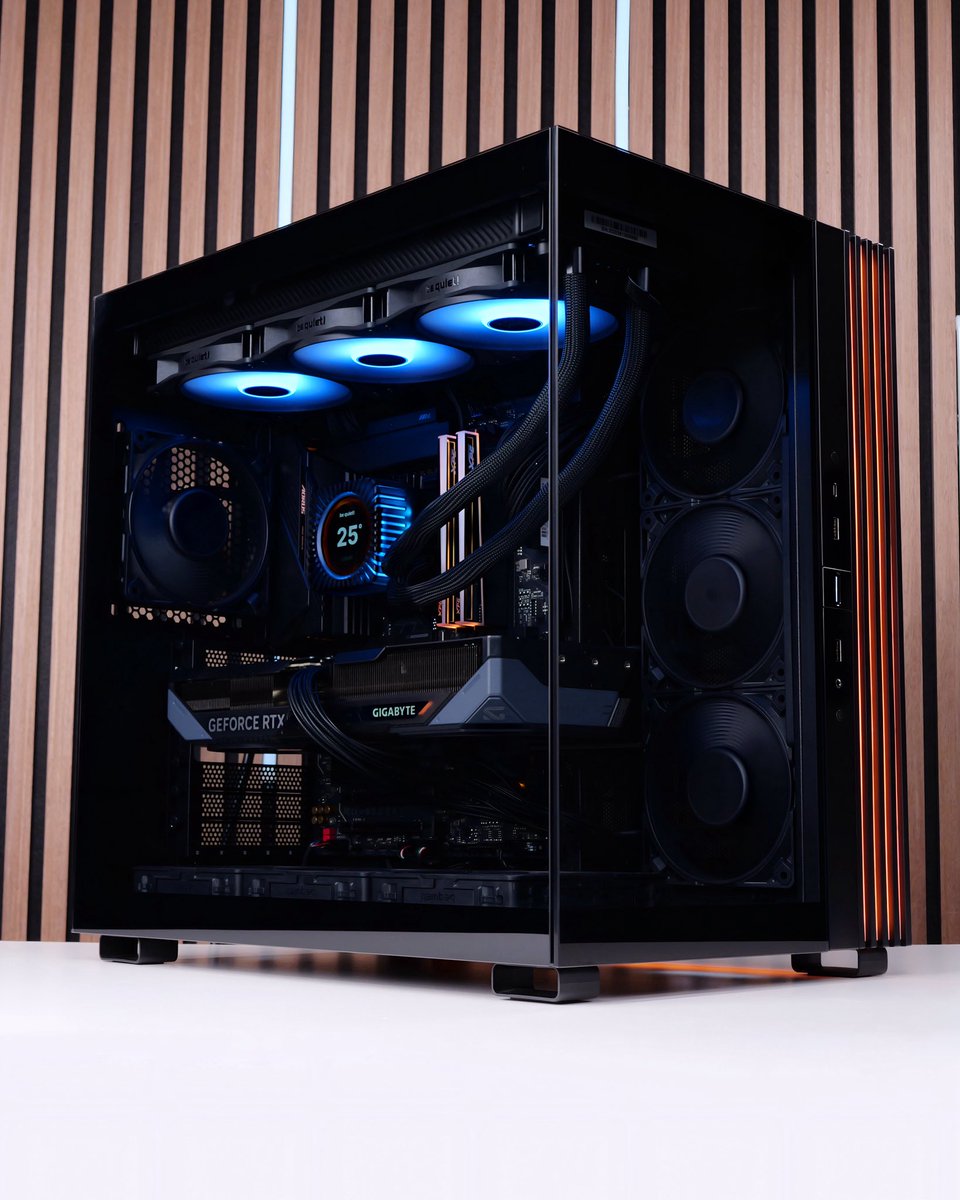 battlerigs's tweet photo. Check out my latest build in the stunning @bequietofficial LIGHT BASE 600.

This is the black version of my personal gamingrig at home too! So you know it’s a beauty 🦾

Inside we went stealthy with the case fans in order for the hardware to shine brightly. That brand new LIGHT LOOP IO LCD looks absolutely stunning in there! Swipe to the second photo for a super hi-res closeup of that pump housing. 

And check out that awesome RTX5070 Gaming OC from @GIGABYTEUSA bringing those smooth frames and stunning ray-traced reflections. 

Do you love our lighting choice? Would have this one sat proudly on your desk⁉️

Let us know in the comments below and as ever if you’re new around here give us a cheeky follow for more PC and Tech related content! 

#pcbuilds #pcmr #gamingrigs #gamingpcs #bequiet