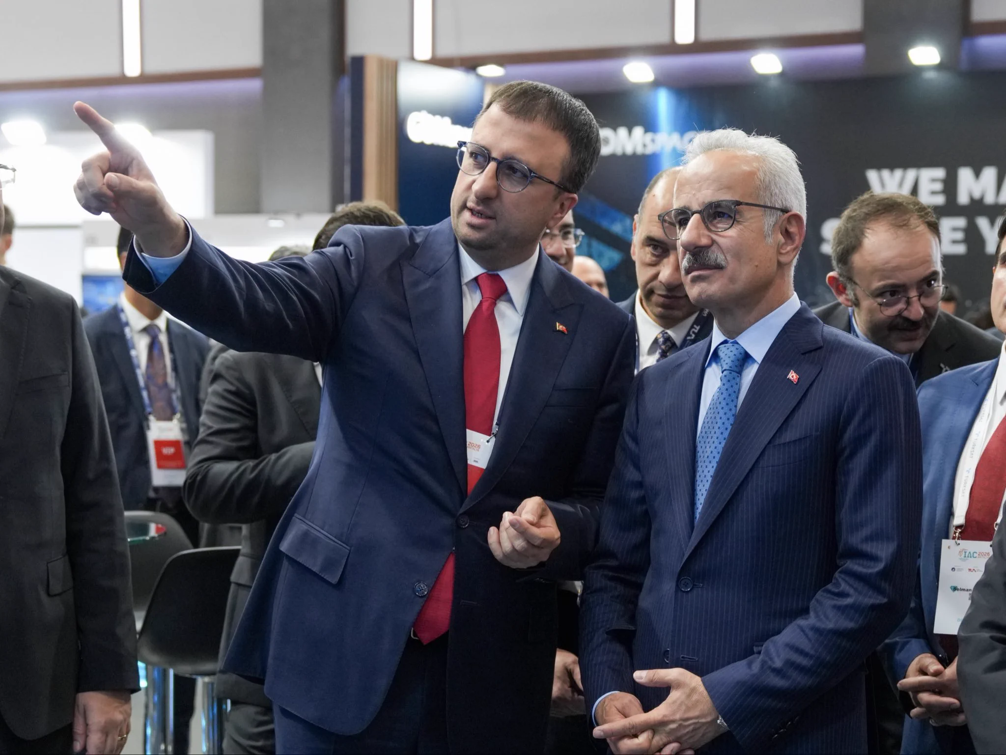 Ahmet Akyol on X: "Ulaştırma ve Altyapı Bakanımız Sayın Abdülkadir Uraloğlu'nu, Antalya'da gerçekleşen Uluslararası Uzay Kongresi'nde standımızda ağırladık. Sayın Bakanımıza, ASELSAN mühendisliğiyle geliştirdiğimiz ve geleceğin uzay vizyonuna katkı ...