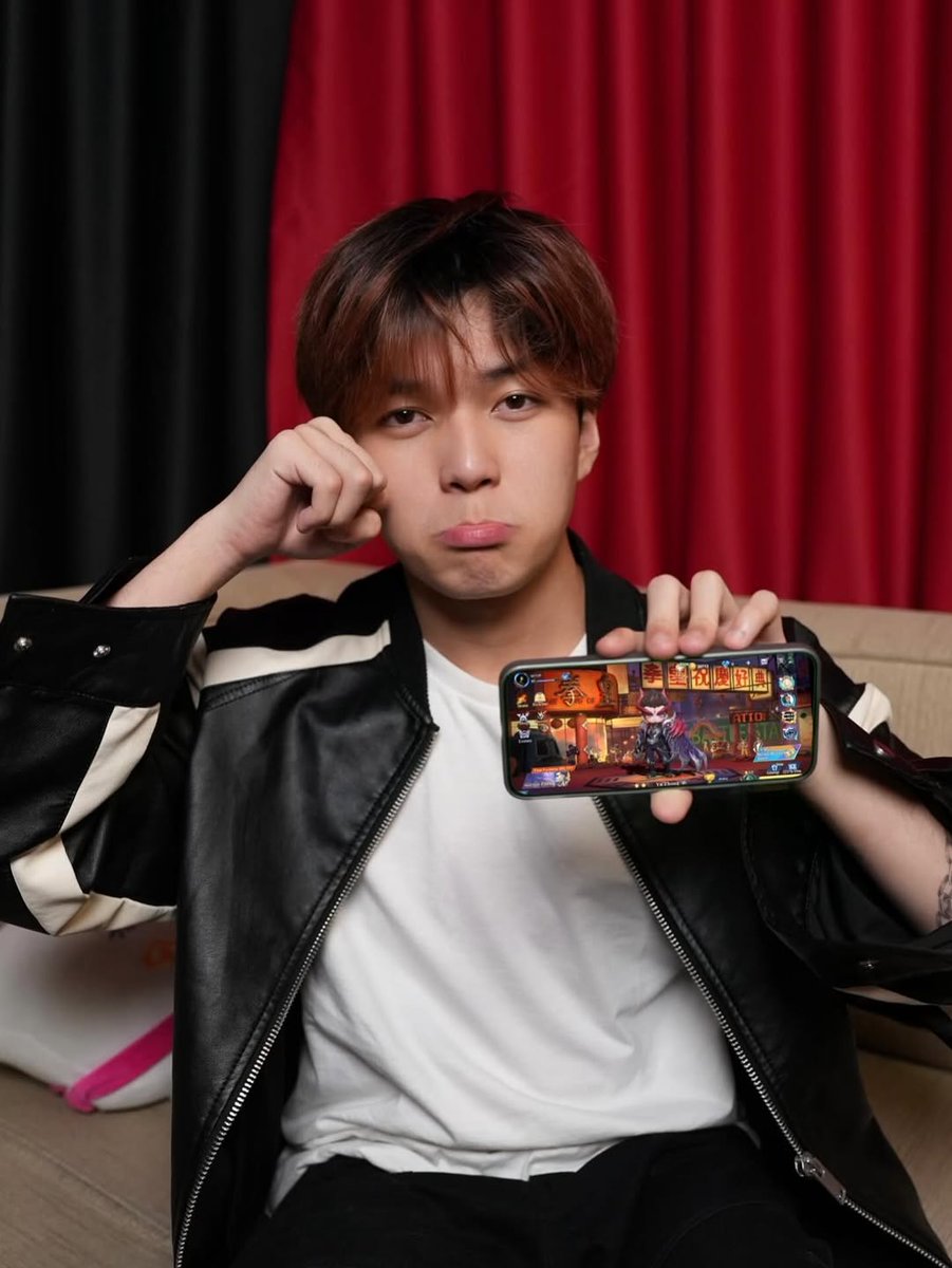 AriaM94456's tweet photo. Kecewa karena belum menang di MCGG Synergy Master Challenge kemarin 😭

Tapi jangan sedih, kalian masih bisa menonton Grand Final-nya besok pada 30 November pukul 18:30 di YouTube MCGG Official ID. Pastikan untuk tidak ketinggalan dan ramaikan dengan ... https://t.co/G3TQq9TAhq
