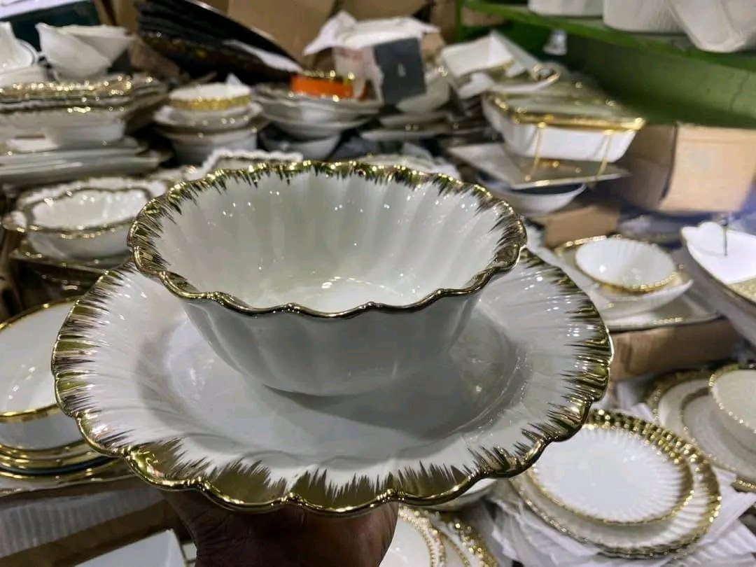 omolaraeni81's tweet photo. Stop looking at another person's plate 
Come and buy your own o
Build your own kitchen , buy your kitchenwares from me 
🤭🤭🤭🫣🫣 https://t.co/BQ9ubwmuHv