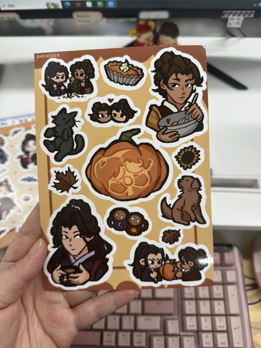 FQMerch's tweet photo. Hi fengqing fans! Check out the cozy sticker sheet @Astralutra has created! 🎃 https://t.co/0L4OyBzKaf