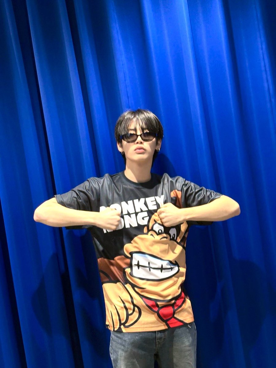 ninimeowv's tweet photo. 대장고릴라얼굴수준 https://t.co/3tUkVd0mAm
