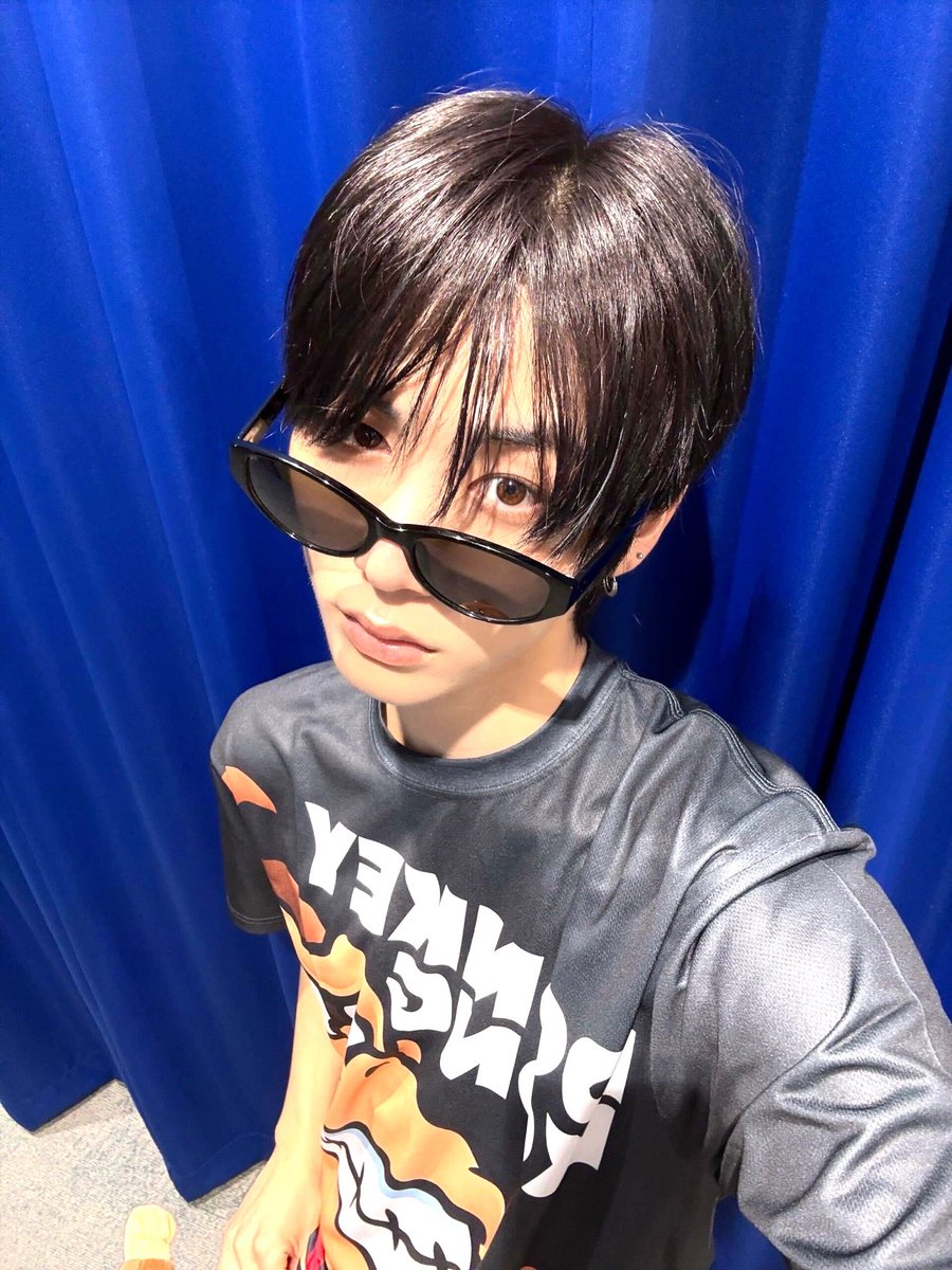 ninimeowv's tweet photo. 대장고릴라얼굴수준 https://t.co/3tUkVd0mAm