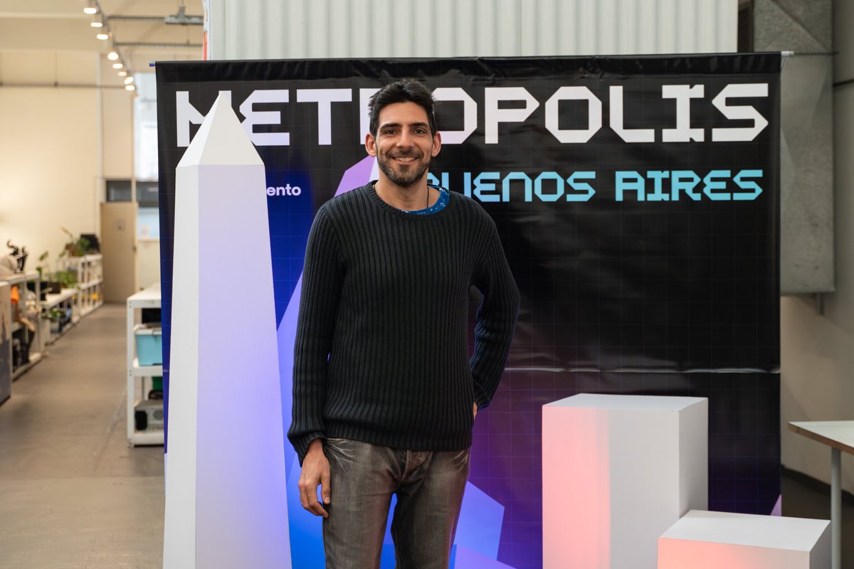 Gaufgang's tweet photo. El sábado participé como #mentor en Monad Metropolis con largas y profundas conversaciones. 

Me gusta aportar para hacer crecer las ideas. https://t.co/WakaB5w3qV
