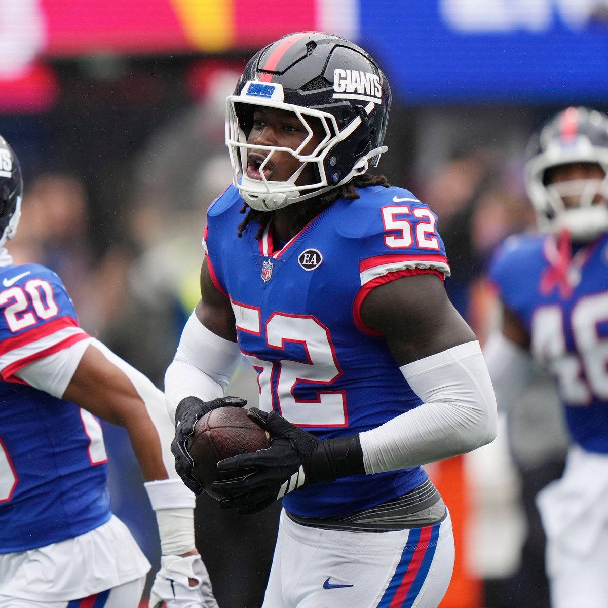 PFF's tweet photo. Highest defensive grade in Week 4 among rookies

Arvell Reese                               90.5
Gabe Jacas                                 84.4
Robert Spears-Jennings       78.6
Mansoor Delane                      76.4
Kaleb Elarms-Orr                    75.9 https://t.co/Wo9DumQQcV