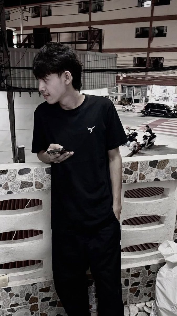 basoyes tweet picture