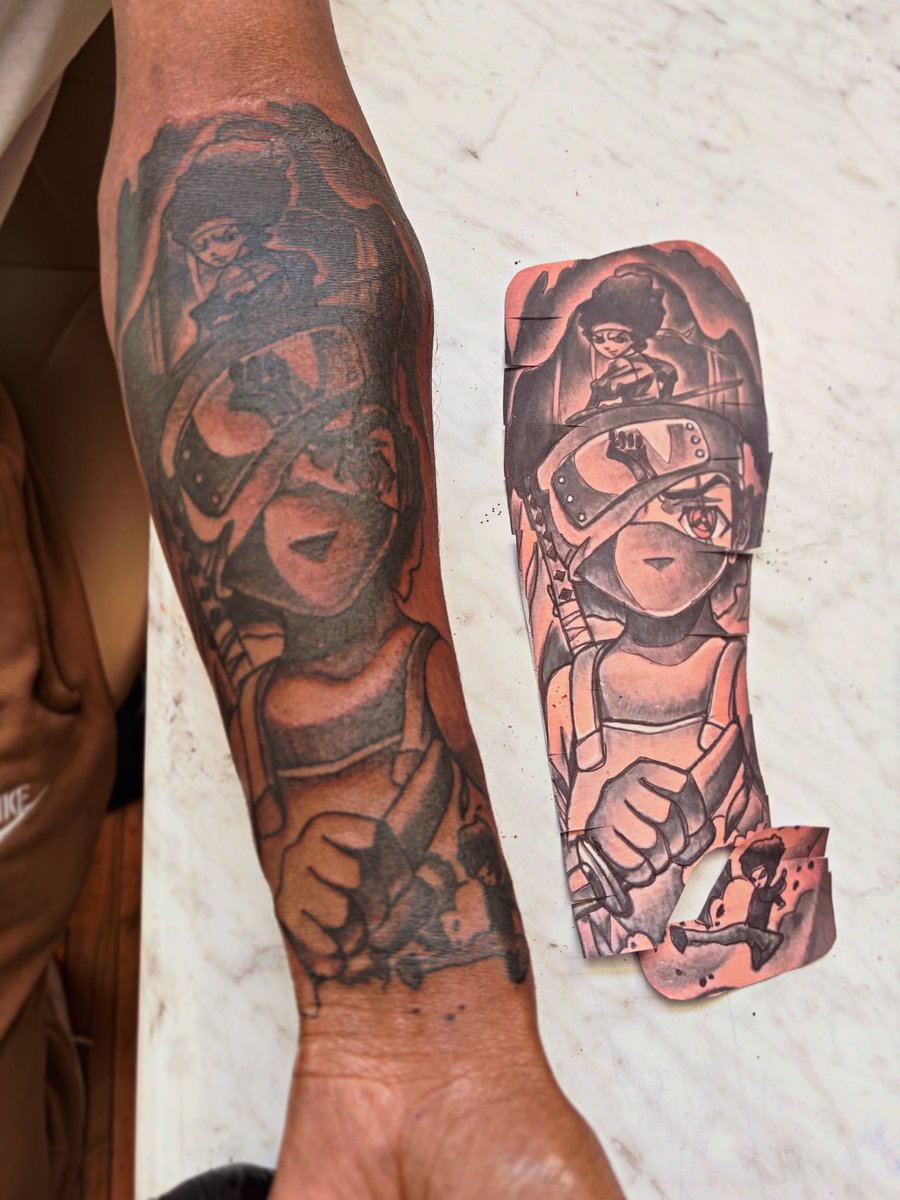 iBeezNda_Trap's tweet photo. Who Need A Tattoo Artist 🤔🤷🏾‍♂️ https://t.co/ANi5FCFwp1