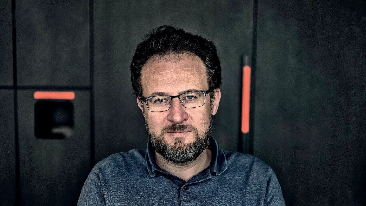 JVCom's tweet photo. Le cofondateur de Kingdom Come souhaite que GTA 6 permette une hausse des prix des jeux !

Martin Klima, cofondateur de Warhorse Studios, estime qu'augmenter le prix des jeux est devenu indispensable pour assurer la survie de l'industrie face aux coûts de développement trop élevés. Avouant ne pas comprendre l'engouement autour de GTA 6 et n'avoir aucune intention d'y jouer, il espère tout de même que le titre de Rockstar servira de pionnier en imposant un prix plus élevé pour permettre au reste de l'industrie de suivre le mouvement.