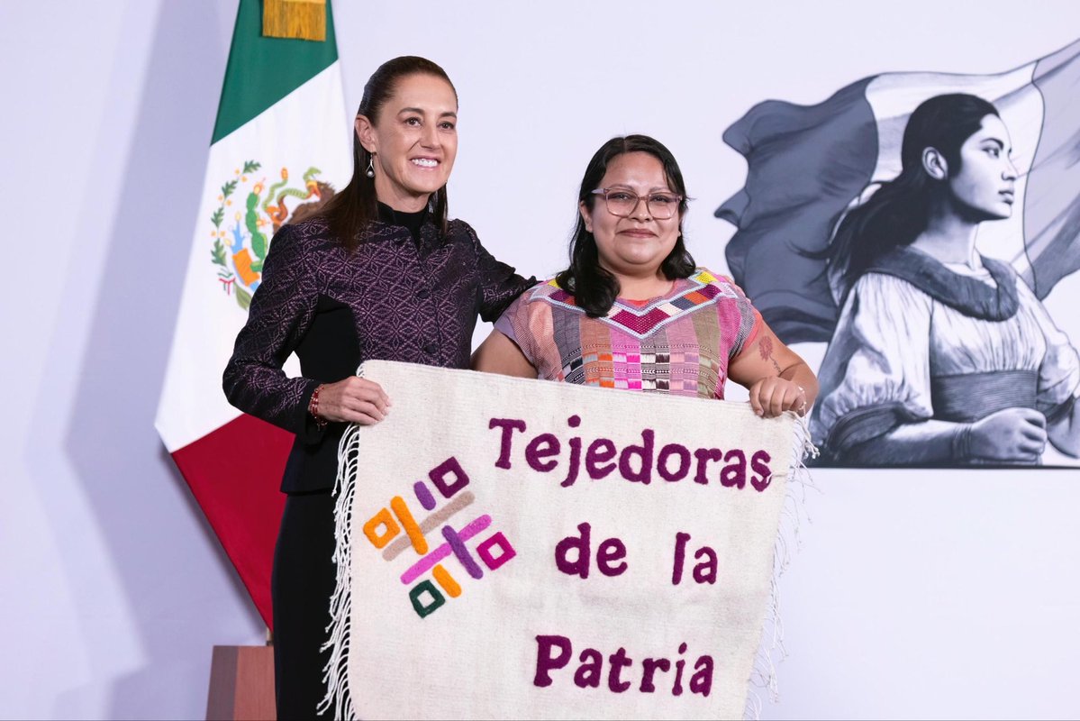 daniel_ser's tweet photo. La seguridad de las mujeres se construye con políticas públicas, prevención y acciones concretas.🛡️

🗣️Esta mañana, nuestra Presidenta, la Dra. @Claudiashein, informó que 83% de las llamadas a la Línea de las Mujeres 079, opción 1, estuvieron relacionadas con casos de violencia y 33% fueron identificadas como situaciones críticas con riesgo feminicida.

En Cuautitlán Izcalli compartimos esa visión y la llevamos a nuestras calles. Con los Senderos “Caminemos Seguras” invertimos más de 62 millones de pesos en iluminación, videovigilancia, botones de pánico, cruces seguros y recuperación del espacio público.🚺🤝🏼

Porque transformar también significa que las mujeres puedan caminar nuestras calles con libertad y sin miedo.

Desde lo nacional hasta lo municipal, avanzamos con una misma convicción: prevenir la violencia y construir espacios seguros para todas.✅

#ConferenciaCS #CaminemosSeguras #CuautitlánIzcalli