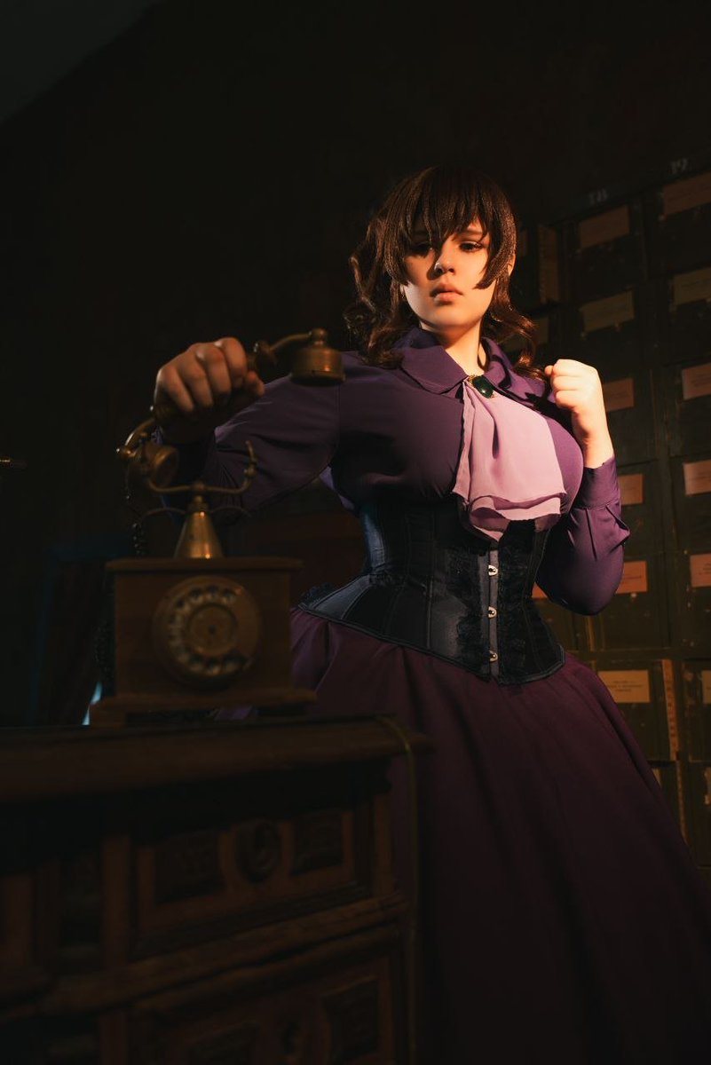 limbobimbo7's tweet photo. As always, I missed the hypetrane of Umineko day and most likely it won't take off, but a few of my cosplays on #Umineko

In general, I try to abstract myself from cosplay and develop as an artist, but why not https://t.co/RP3wkxrUks