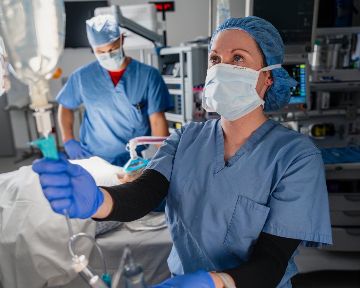 OklahomaMag's tweet photo. From protecting the brain and heart to detecting cancer earlier and treating conditions with less invasive approaches, discover what’s shaping the future of healthcare in our annual medical feature: https://t.co/5C5ra8qBhe
📸: OU Health https://t.co/hYRJxWKccI