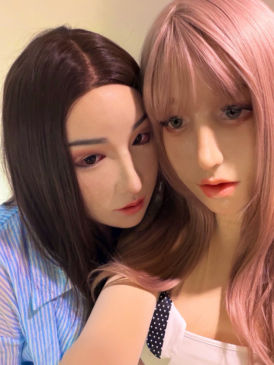 TFDoll's tweet photo. 終於又可以變裝了 開心😃
距離上次變裝已經過了5個月了

這次一樣是快樂美麗的小夥伴😉

📸 : @Abdulla31447431 

#iphone17  #DMS
#女裝娘 #紫薇 #M32普妝 
#femalemask #偽娘 #迪美斯 
#Dreammask #DreammaskStudio https://t.co/8YcSkOPPEL