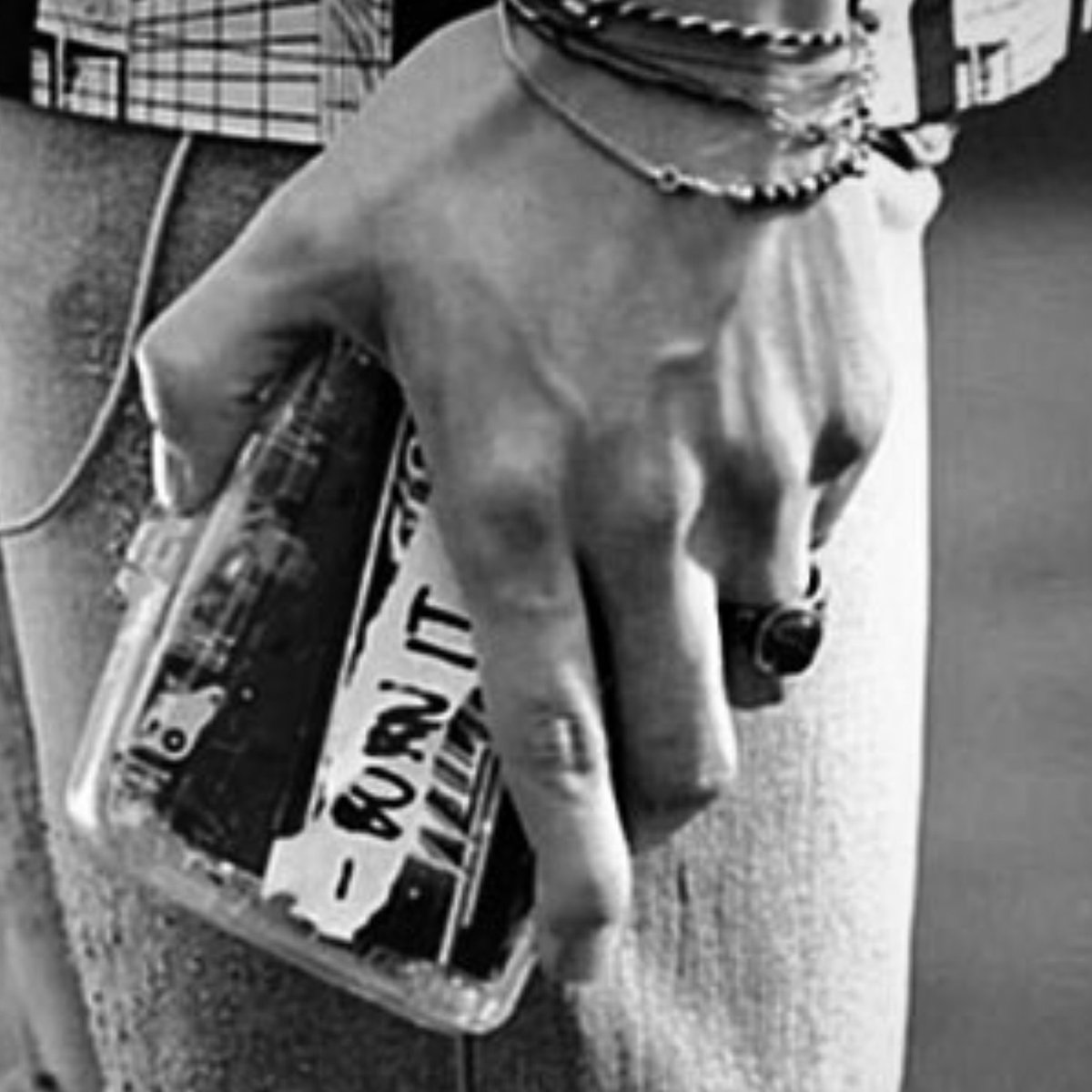 min_byeol7's tweet photo. Hand of Midas https://t.co/5gmrcFwIuQ