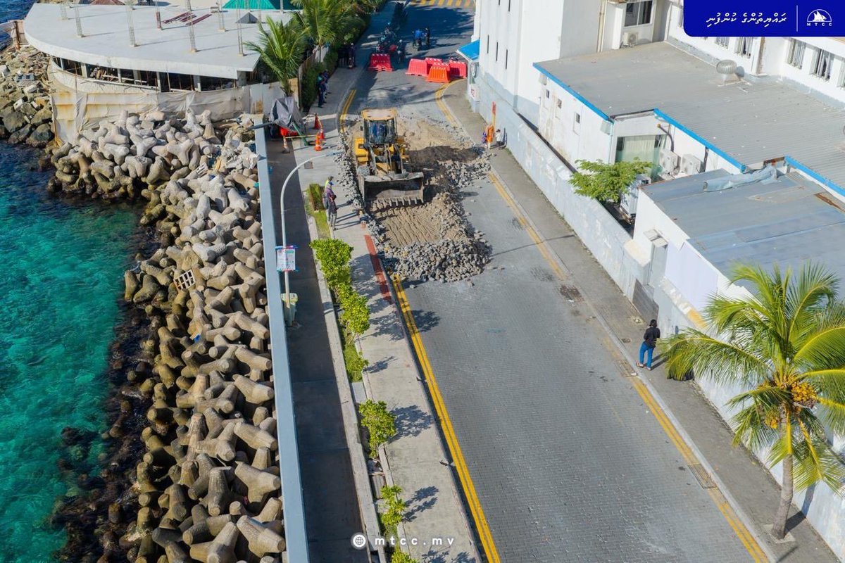 MTCCPlc's tweet photo. Phase 3 of the Boduthakurufaanu Magu Road Project is now underway. 

Works have begun with the removal of existing paving blocks, with sidewalk construction to follow this week

The development of improved road infrastructure will provide smoother and more convenient travel for residents of Malé City, while contributing to a better-connected and more accessible city. 

#TeamMTCC #GaumuBinaaKurumugaiMTCC #RayyithungeKunfuni