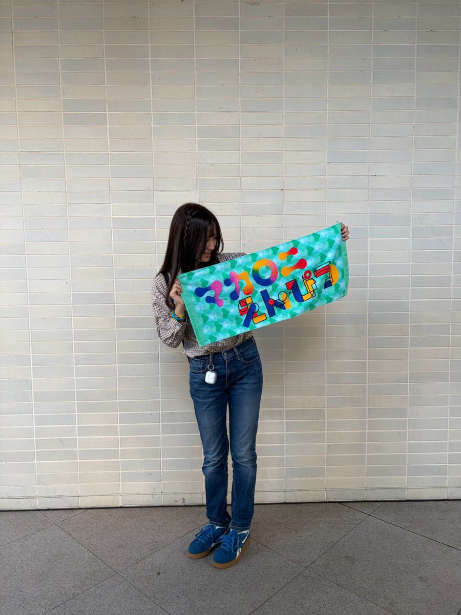 p6w8y's tweet photo. 大阪公演最高でした。いつも音楽に救われてる毎日でマカロニえんぴつの音楽を生で聴けて社会人に向けて頑張ろうと思えました🎧

#マカロニえんぴつ #マカえん #okkake #日曜日だし邦ロック好きと繋がりたい#日曜日だし邦ロック好きな人と繋がりたい #邦口 https://t.co/aCYtCkV5pn