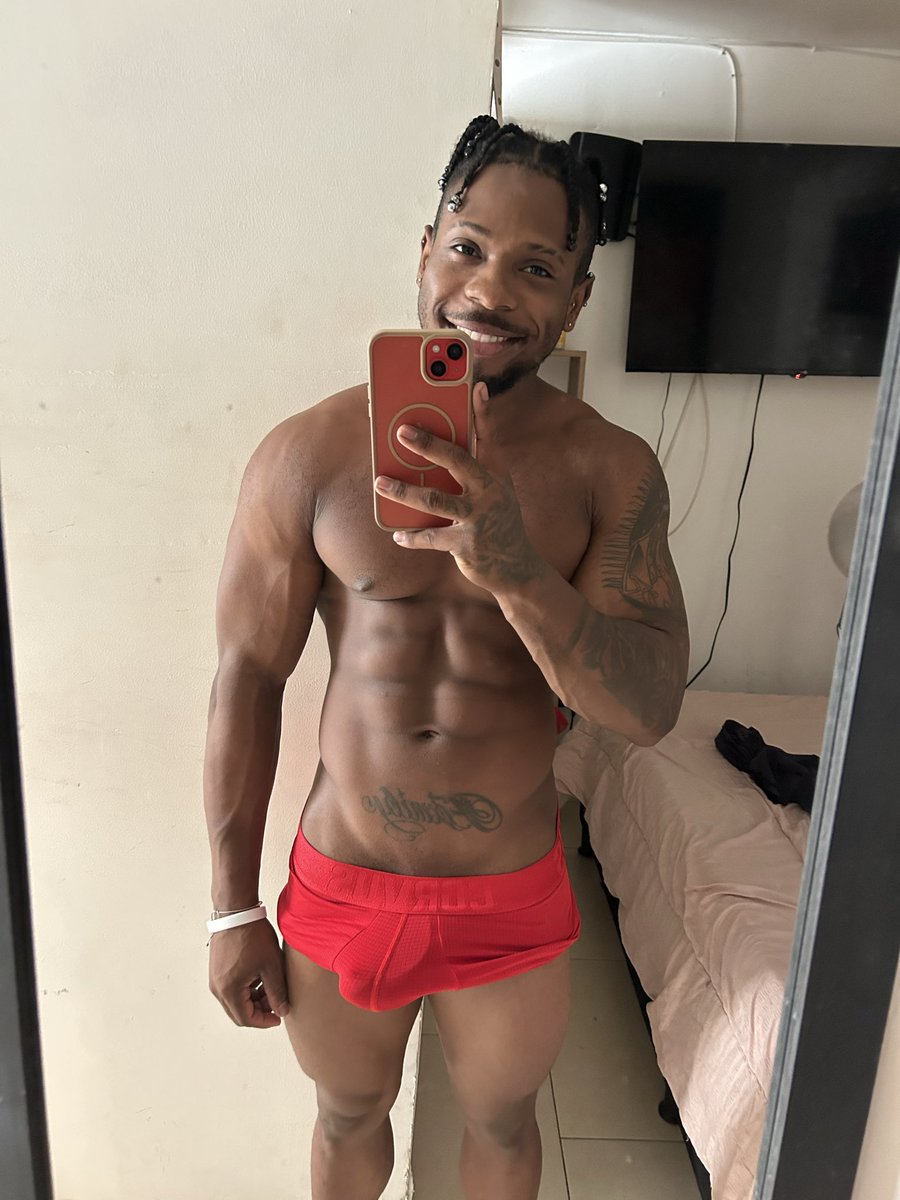 MarcosAguil2cl's tweet photo. Buenos dias 🍆💸💰😈🍫🦍 https://t.co/SW8HSly8wM