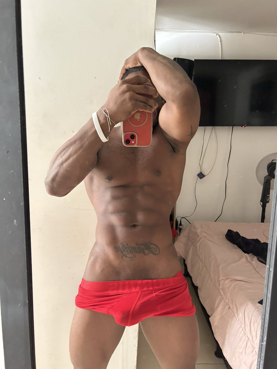 MarcosAguil2cl's tweet photo. Buenos dias 🍆💸💰😈🍫🦍 https://t.co/SW8HSly8wM