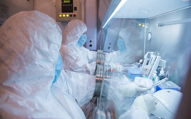 haveigotnews's tweet photo. A deadly plague has reportedly escaped a Siberian research lab, with one scientist dead and 200 isolating. It's the most dangerous thing to come out of Russia in days https://t.co/6or4TRKp20