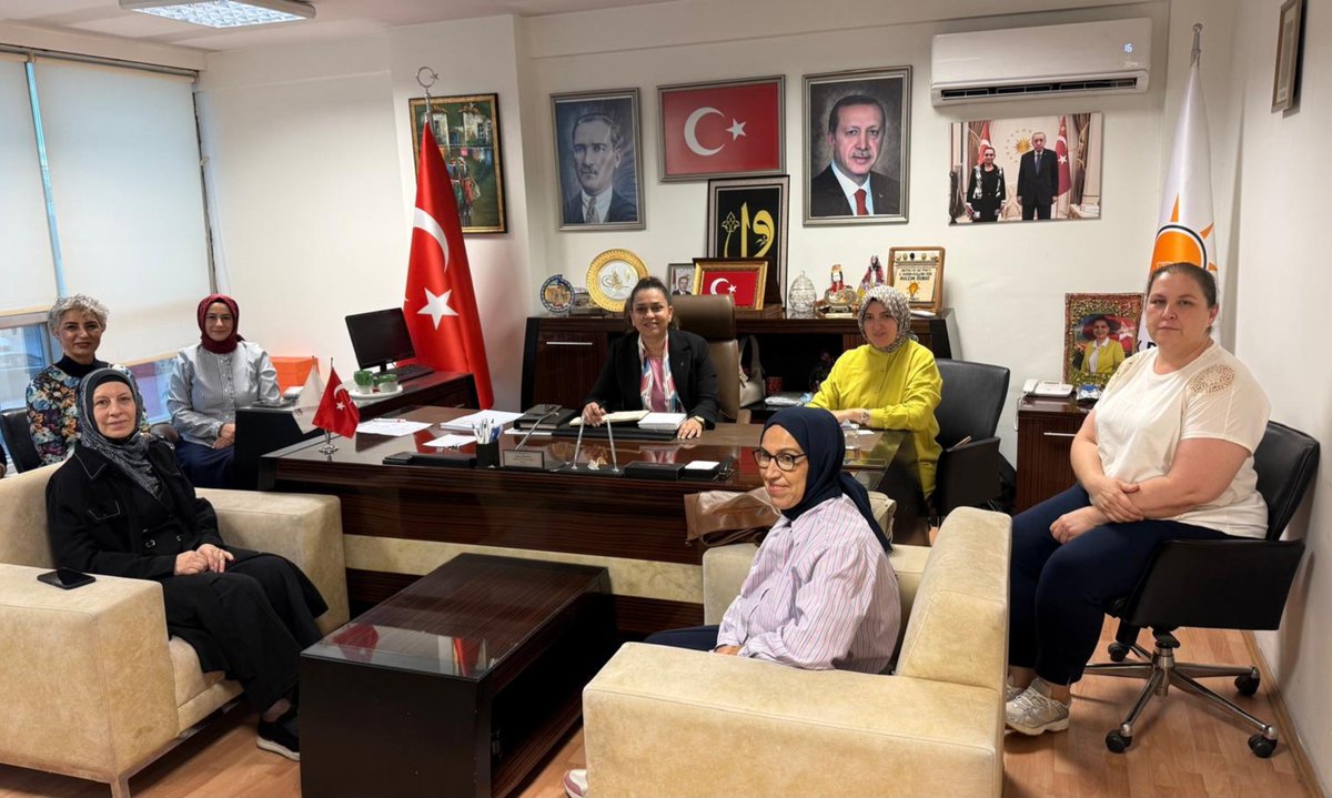 GlinZboz's tweet photo. 📍Antalya İl Başkanlığı

İl Kadın Kolları Yürütme Kurulu Üyelerimizle toplantımızı gerçekleştirdik.

Teşkilat çalışmalarımızı, saha faaliyetlerimizi ve önümüzdeki dönemin çalışma planını birlikte değerlendirdik.

@tugbaisikercan 
@alicetin_07 
@akkadinantalya https://t.co/nDDPwdQGYb