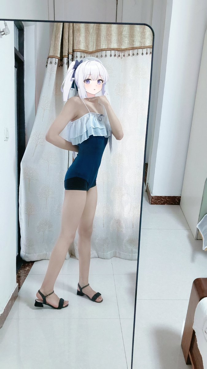 Tobiichimumu's tweet photo. 夏天就要过去了呢
#蔚蓝档案 #月雪宫子 #cosplay
#男娘 https://t.co/oe9FSmxGfi