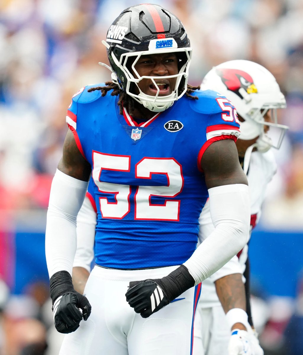 NFLPerformances tweet picture