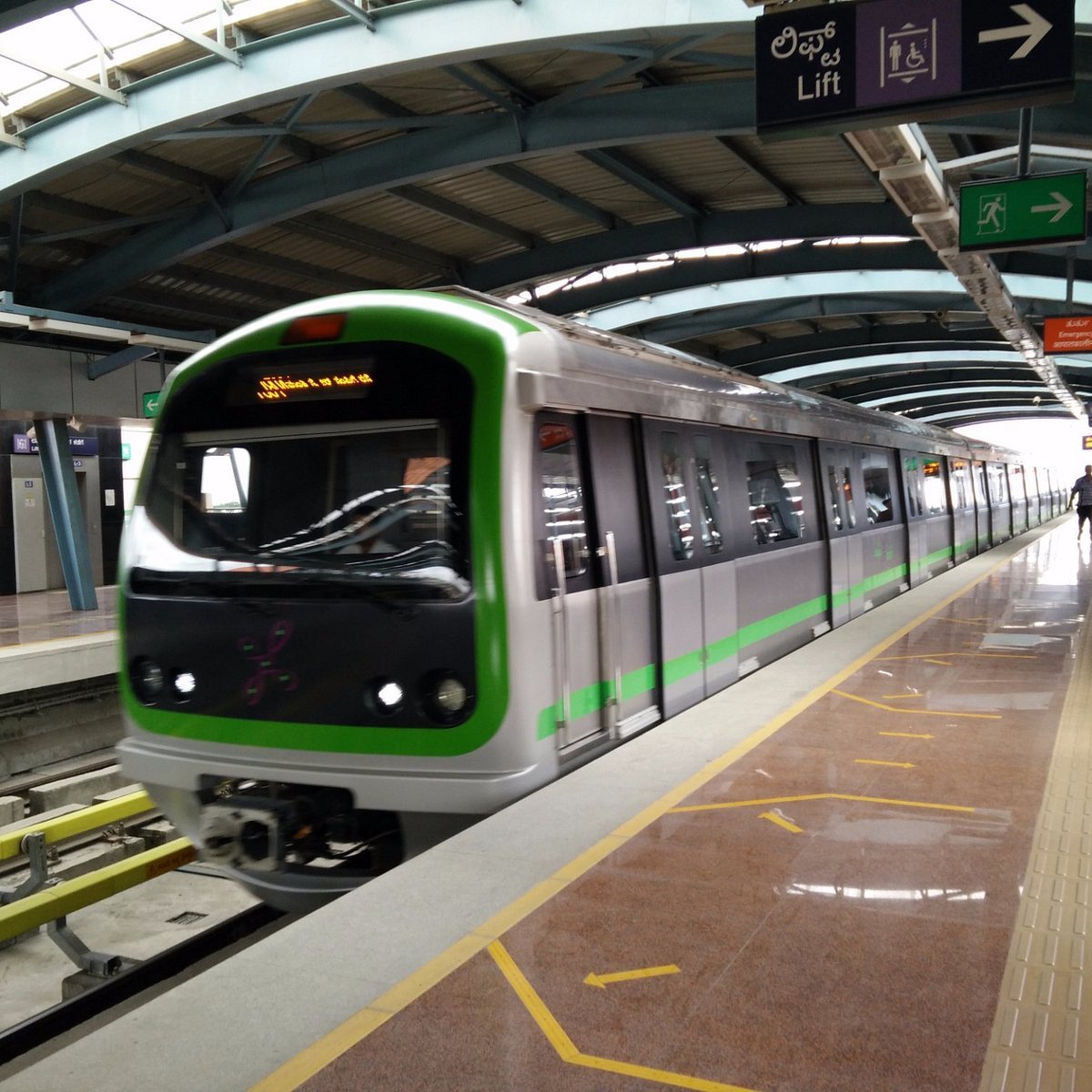 MadhuriDaksha's tweet photo. Karnataka government has proposed a 270-km RRTS network connecting Bengaluru with Tumakuru, Mysuru and Kolar Gold Fields (KGF).

#Karnataka #KarnatakaGovernment #KarnatakaMetroRail #KGF https://t.co/YbGgsSam2o