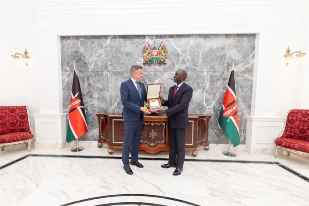 WitoldBanka's tweet photo. Very pleased to meet H.E. President William Ruto during my visit to Kenya. Kenya is rightly proud to be the Home of Champions — and protecting that legacy means ensuring it is also a home of clean sport. We had a constructive discussion on the need for a strong culture of clean sport and a determined approach to preventing and fighting doping. The commitment is clear, and it now needs to be matched by sustained action. Thank you, Mr President, for the warm welcome and valuable exchange @wada_ama @ADAKKENYA .
