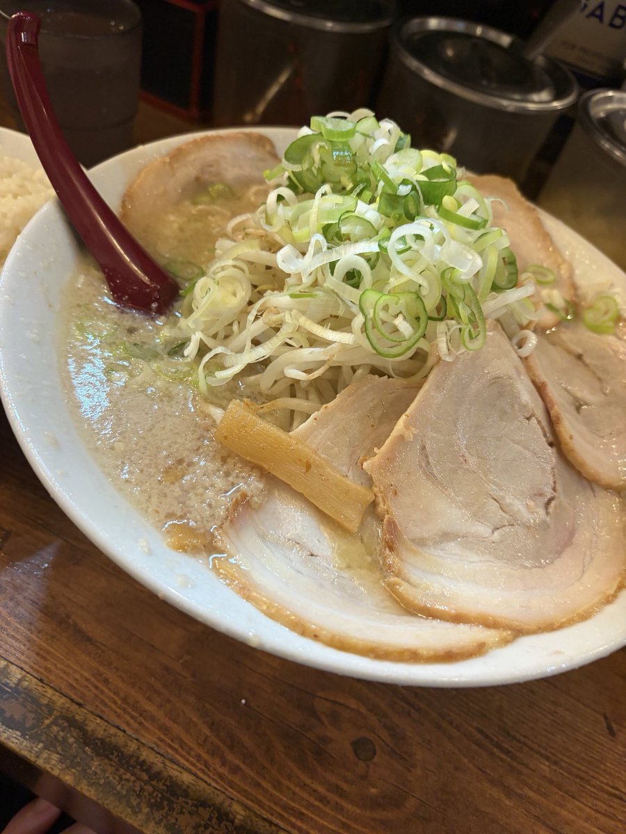 umezma's tweet photo. 20時間何も食ってない腹には無理でした🐳🐳🐳 https://t.co/eW896WkY4k