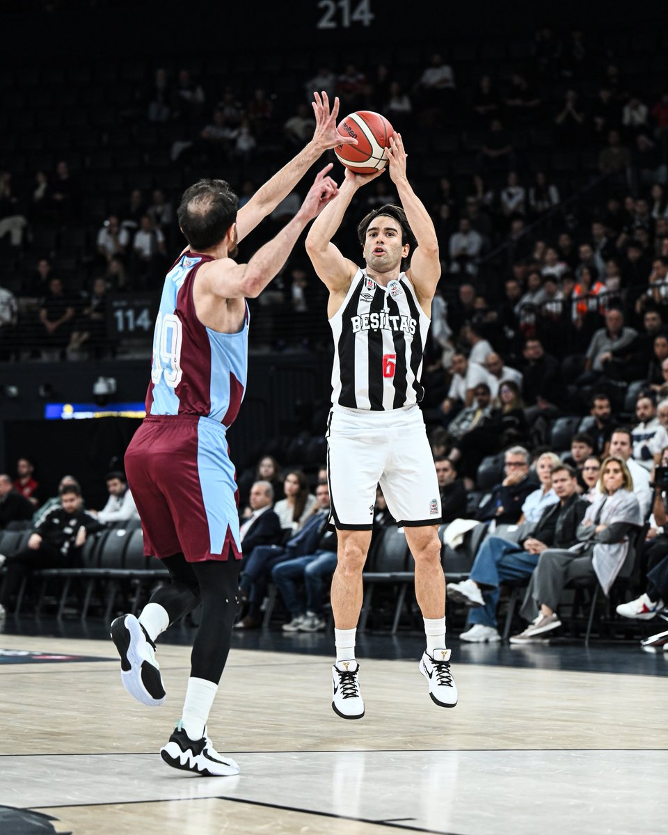 BJK_Basketbol's tweet photo. ▪️ 1. Çeyrek Sonucu

Beşiktaş 24-17 Trabzonspor

@BasketSuperLigi | #HearWeAre https://t.co/Zf3zb5pPMI
