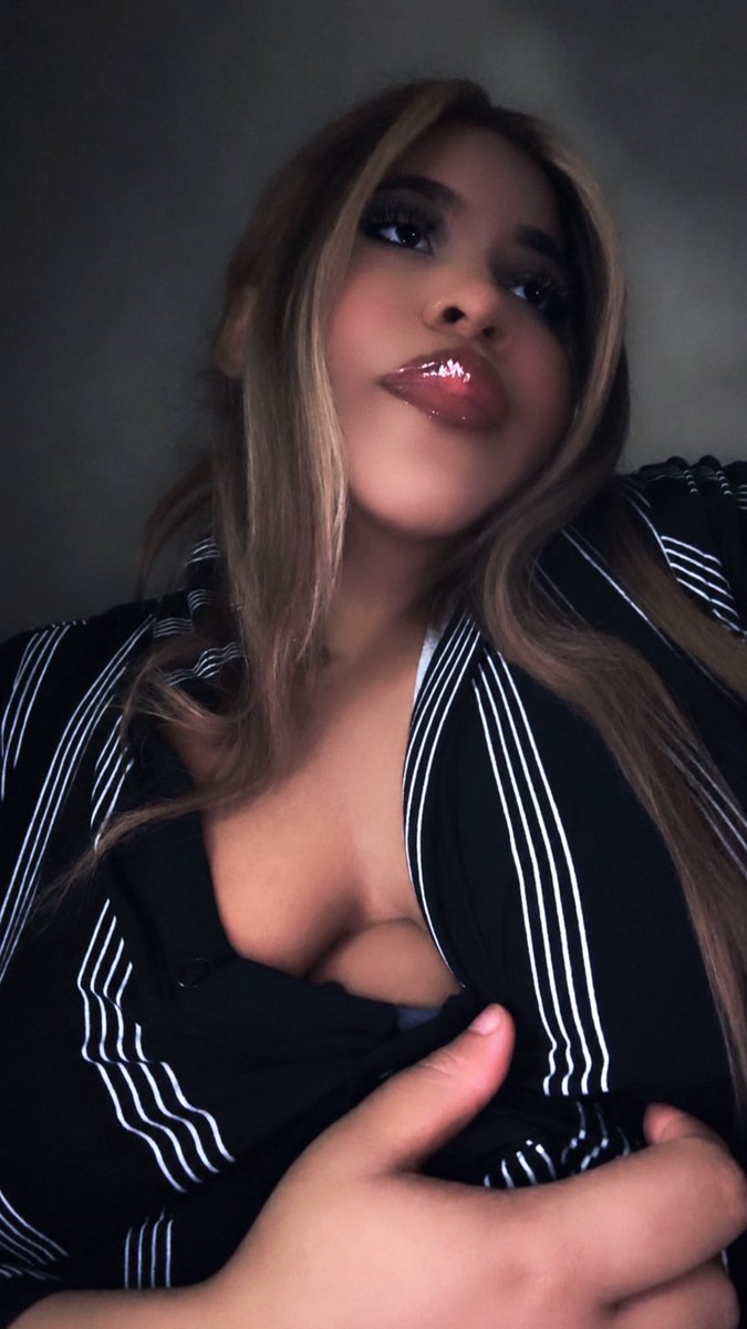 kittenbratt's tweet photo. Fine shiii #sexy https://t.co/rZmGsZ1V7o