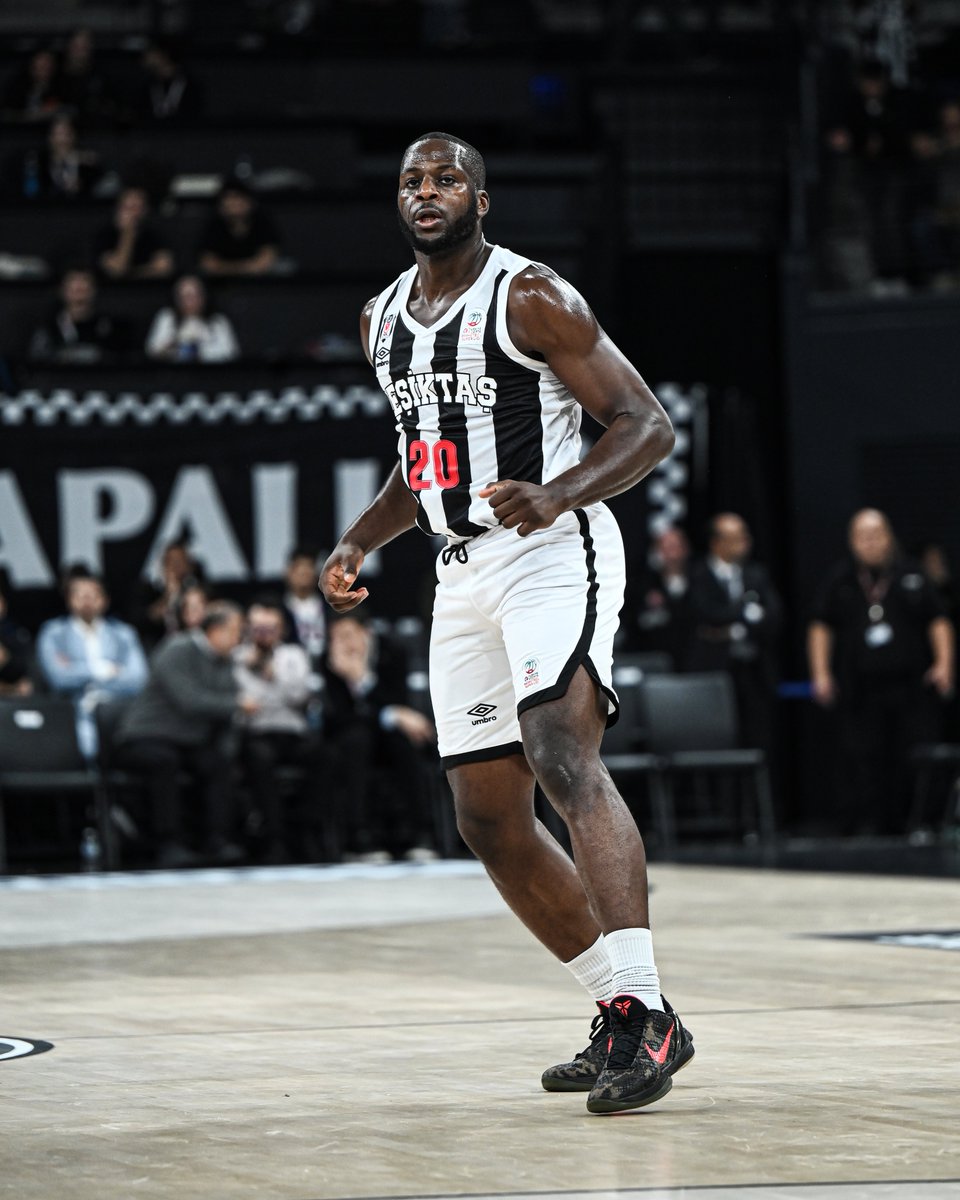 BJK_Basketbol's tweet photo. ▪️ 1. Çeyrek Sonucu

Beşiktaş 24-17 Trabzonspor

@BasketSuperLigi | #HearWeAre https://t.co/Zf3zb5pPMI