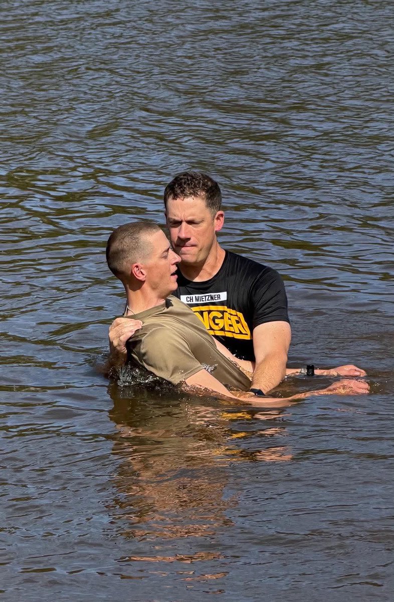 LCMSMAF's tweet photo. All glory to God as eight Soldiers became God's own children through Holy Baptism! LCMS Chaplain Kyle Mietzner baptized them at Ranger School. Praise God! https://t.co/2LyVWmVjOD