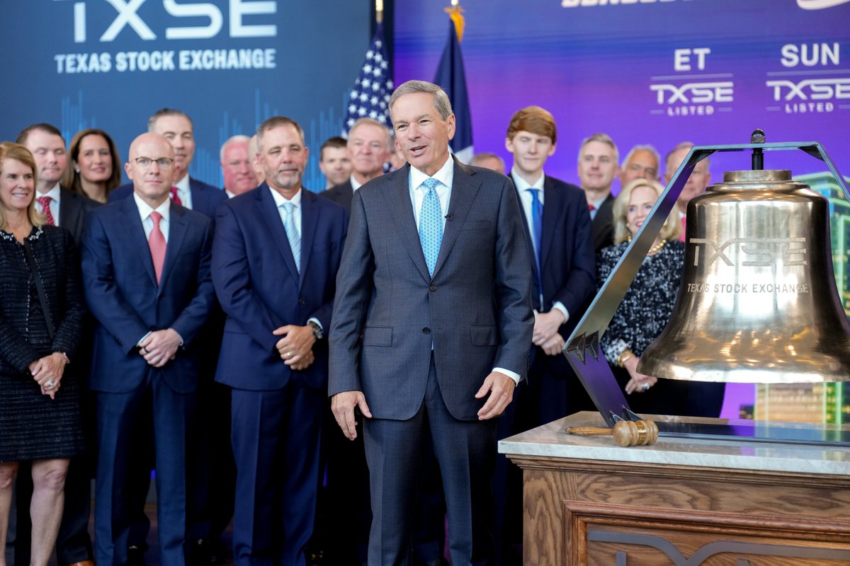TXStockExchange's tweet photo. Today, Energy Transfer (TXSE: ET), Sunoco (TXSE: SUN), SunocoCorp (TXSE: SUNC) and USA Compression (TXSE: USAC) are the first primary corporate listings on the Texas Stock Exchange.

TXSE and @EnergyTransfer celebrated this historic moment with leaders, employees, and other guests at this morning's market open bell ringing ceremony in Dallas.