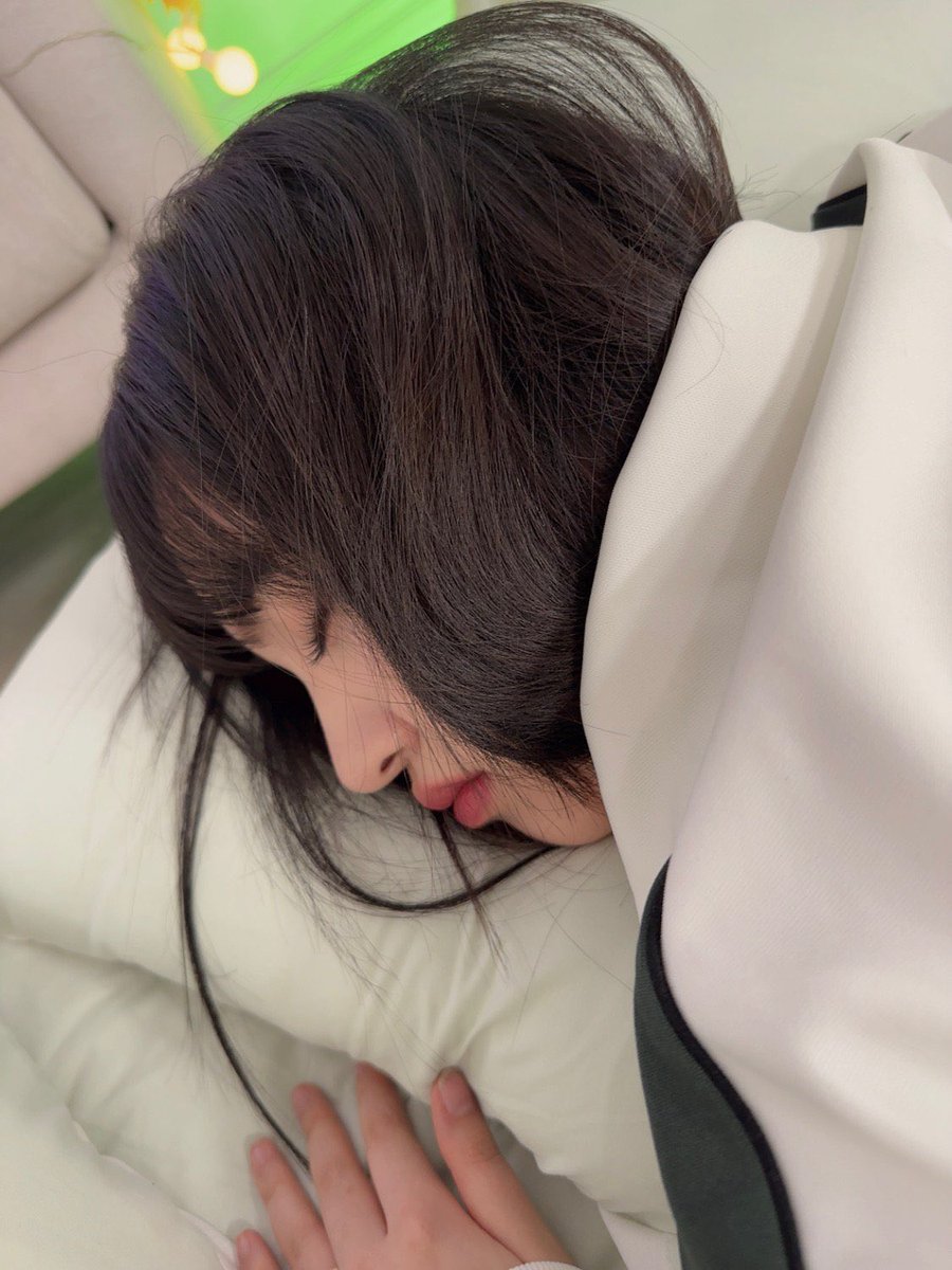 mxnmexn's tweet photo. ก็ตัวจริงของซูเปอร์บลูชีชอบนอน นอนได้ทุกที่ การพักผ่อนเป็นสิ่งสำคัญในการทำงานของฮีโร่ https://t.co/7c1V0MnubO