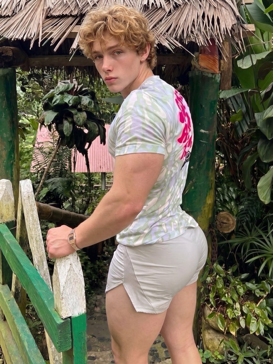 jane_nonye's tweet photo. Is the posture for me🥰🌈 https://t.co/sI52DOY6pM