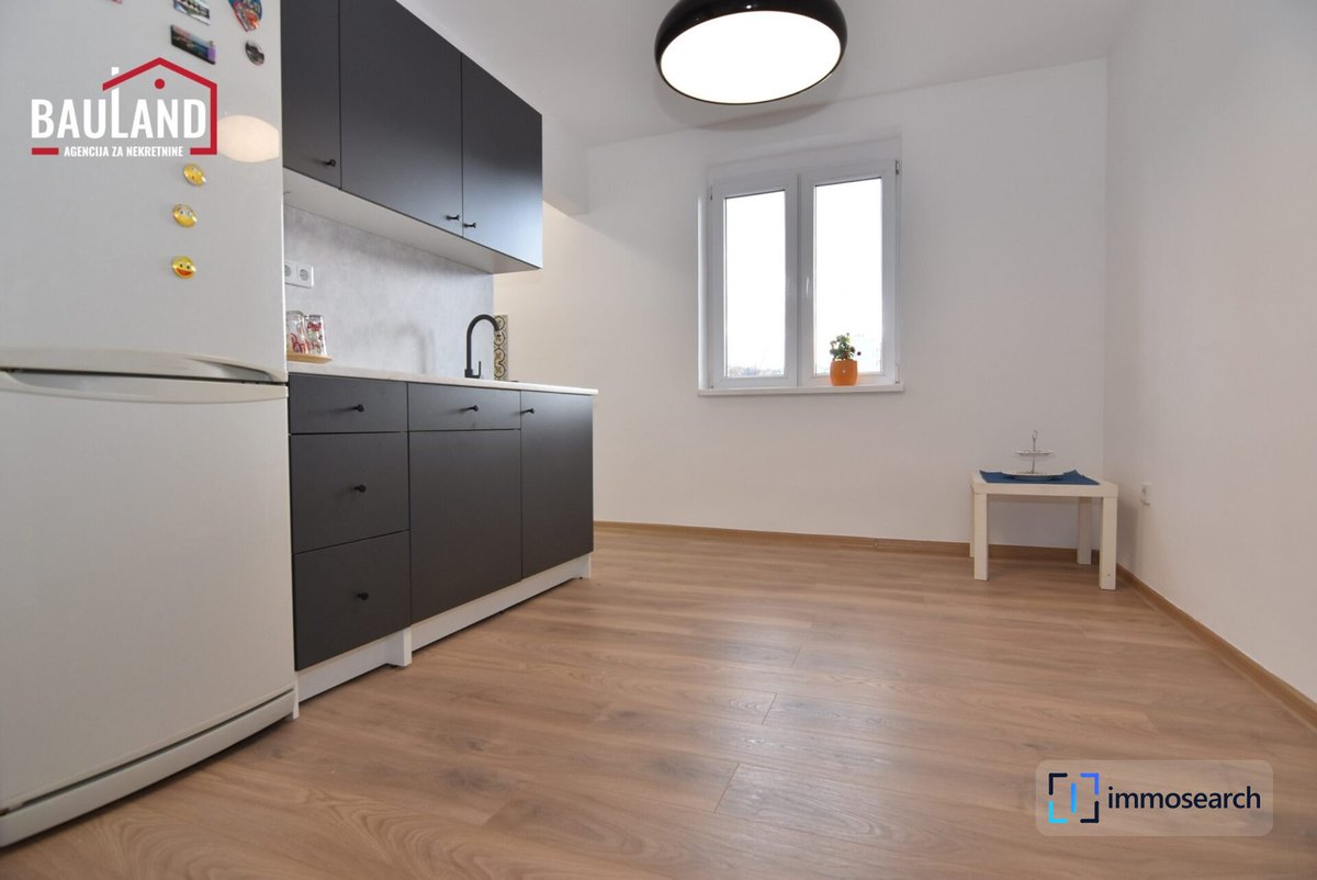 TraumImmos's tweet photo. In Socijalno, Novo Sarajevo: kürzlich renovierte 69 m² Wohnung mit Parkplatz und 1.100 BAM Miete. Die Lage an der Zmaja od Bosne und am Vilson Promenade-Start macht das Angebot besonders attraktiv 🏡

Mehr erfahren: https://t.co/w4mkXgmuZr

#NovoSarajevo #Socijalno #Wohnung https://t.co/GbfUTte5TI