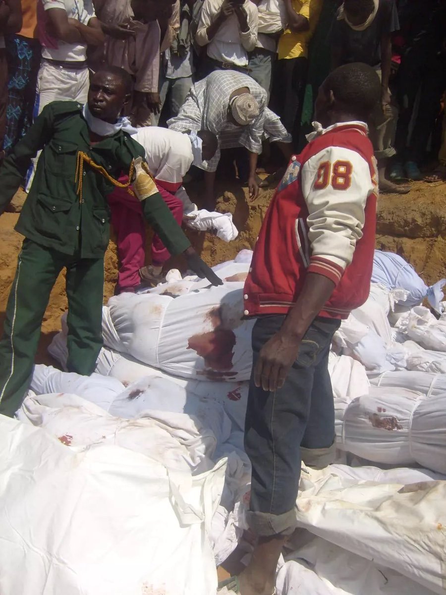 ana_herleemerh's tweet photo. After witnessing this, what justification will you give before Allah for defending this government? Put yourself in the place of these victims abandoned by the government...

Haba yan Arewa, yaushe zuciyar mu tabushe? Yaushe muka fara mancewa da hisabin Allah? Yaushe muka fara daukar duniya da mahimmancin akan lahirar mu??
