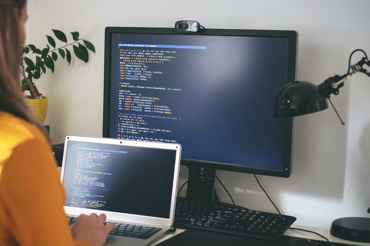 StackOverflow's tweet photo. Our 2026 Developer Survey results found that 65% of developers use coding agents—but six in ten of them actually avoid using AI.

Our CEO @pchandrasekar recently spoke with @CNN about this year's results, including why and when developers trust AI, their level of happiness at work, and how fatigue and burnout most impact technologists.

Read more for a preview of our Annual Developer Survey results: https://t.co/Acohquu3ds
