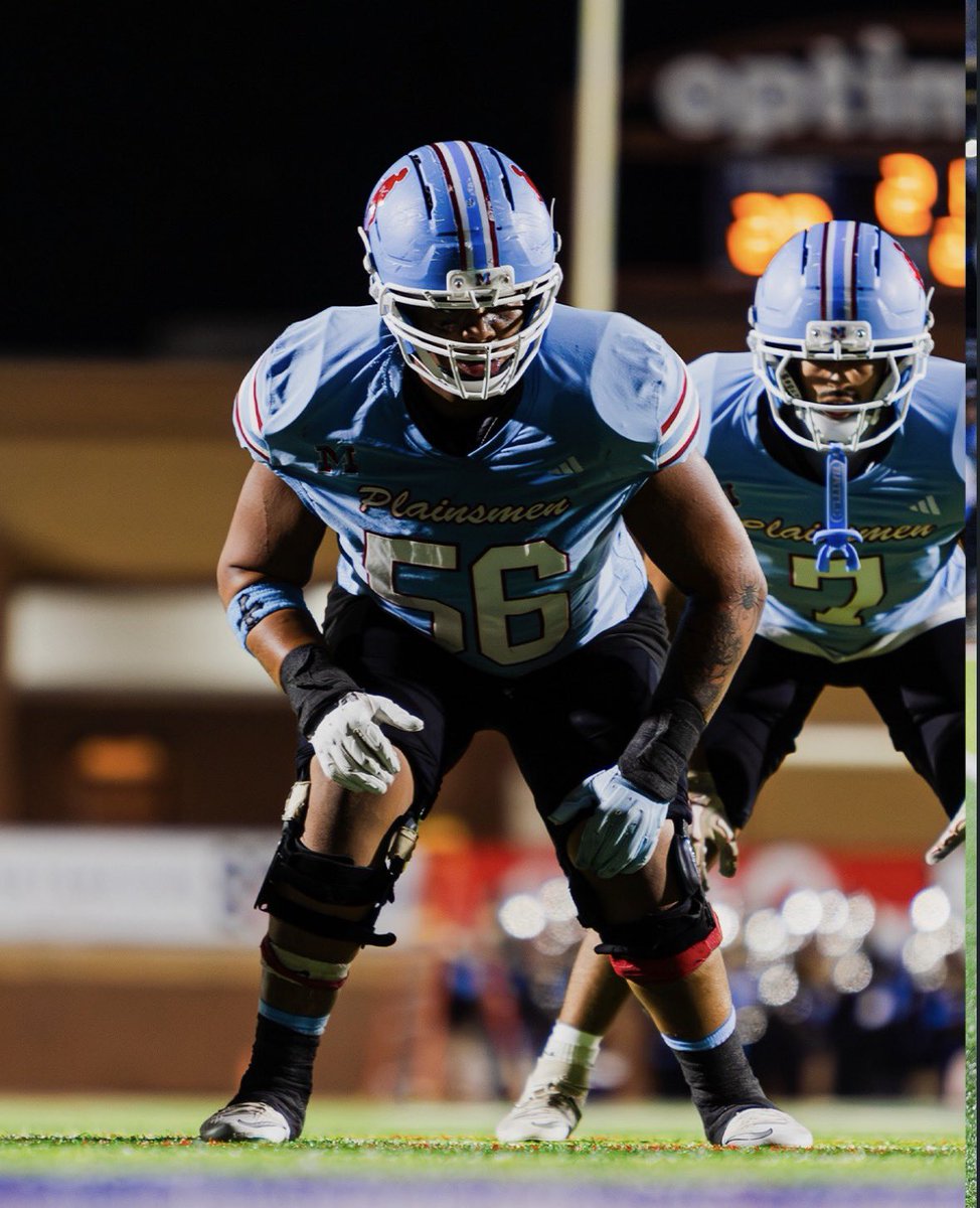 NNoahG806's tweet photo. Hoco win. 49-17. 250+ yds on the ground. Kept stacking good reps and handled business up front. #HoldTheRope #BIG
 @806hsscmedia @RandyRosetta @Coach_Sims @coachmurga @CoachJGarcia1 @BUFOOTBALL69 @BenG_James55 @ryder8rr @landonrwright @CoachH_OL @Coach_Hutch68 @CoachNDavisOL https://t.co/whV8QFXpoJ