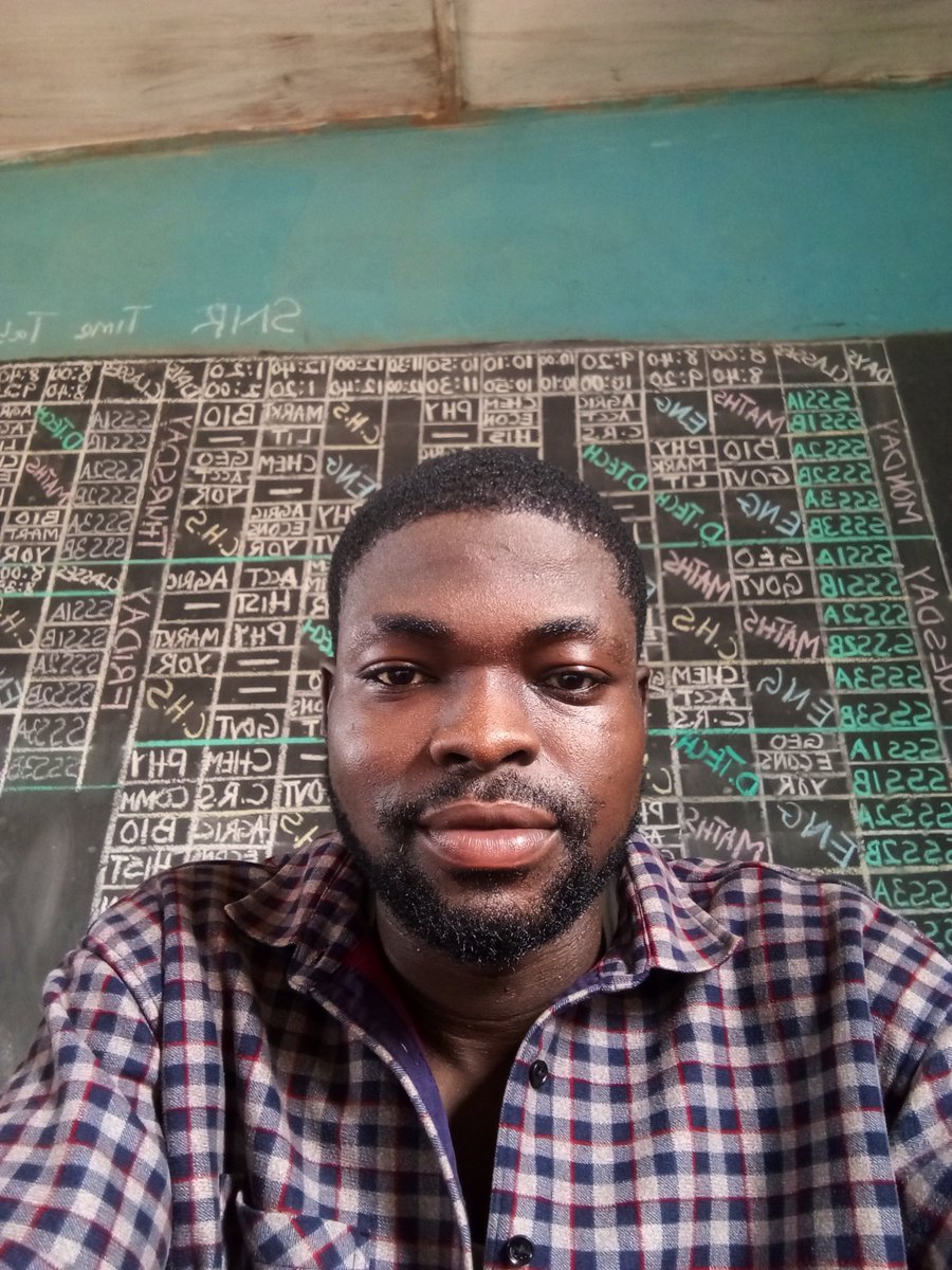 Mizzle_lee619's tweet photo. It's world Teachers' day y'all. 
Funny how most of y'all don't know I'm an Educator. 😂 https://t.co/FaW3BiTDFC