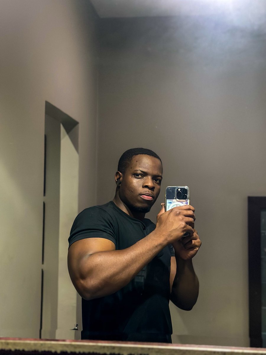 savagenashe_'s tweet photo. context https://t.co/hzg0FXTNQb