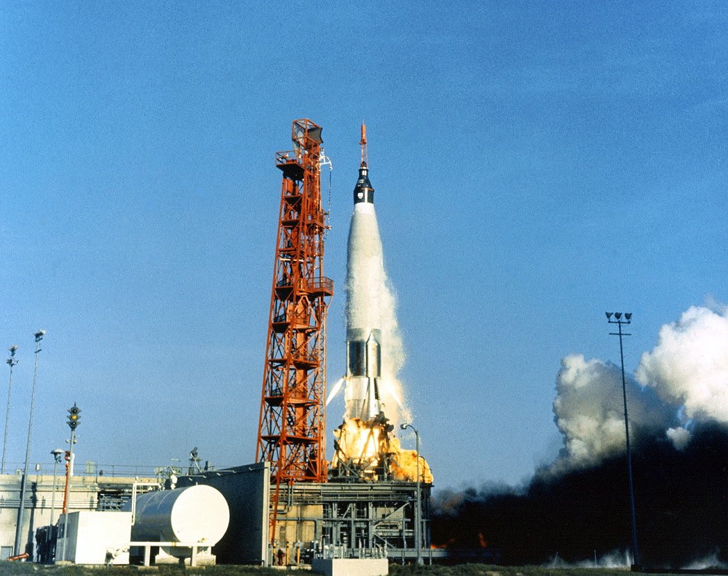 Sweigart_Ian27's tweet photo. being stupid on Twitter is insane cuz wdym these are both suborbital https://t.co/z3ilKRiP3a
