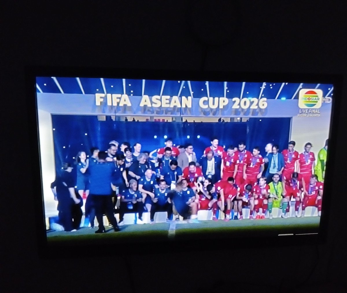 userbi_'s tweet photo. YEAYY SELAMATT TIMNAS 👑✊
#Timnasday https://t.co/ZzL9aiEs59