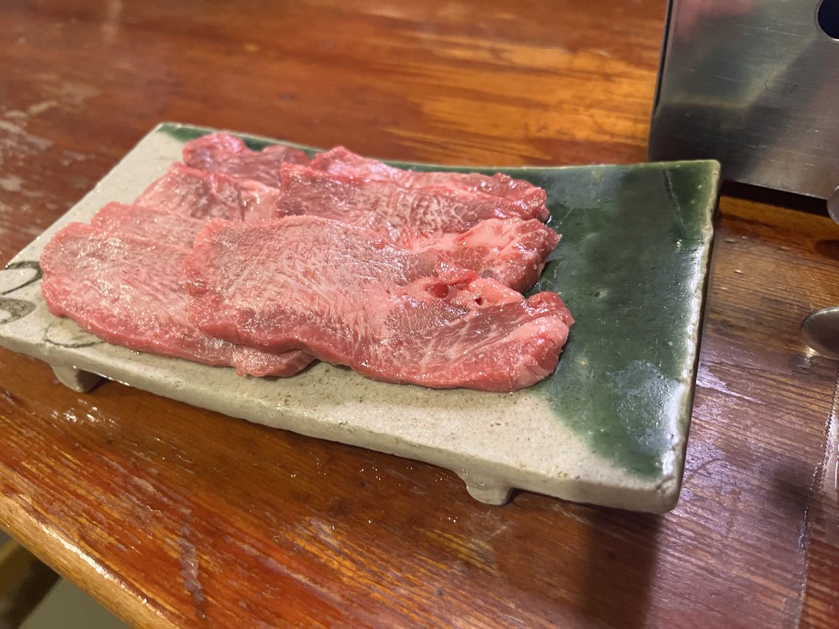 Lemon153's tweet photo. 焼肉リゾート ハワイ https://t.co/nHDdO0S4md