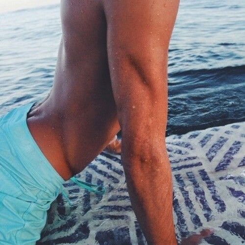 neverkennough's tweet photo. ⠀⠀ 

⠀⠀ 🌊

⠀⠀ https://t.co/9xLn3b7Nxq