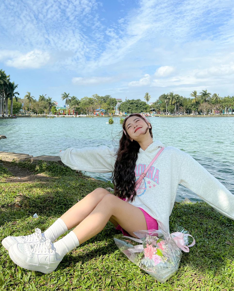 7ananPrincess tweet picture