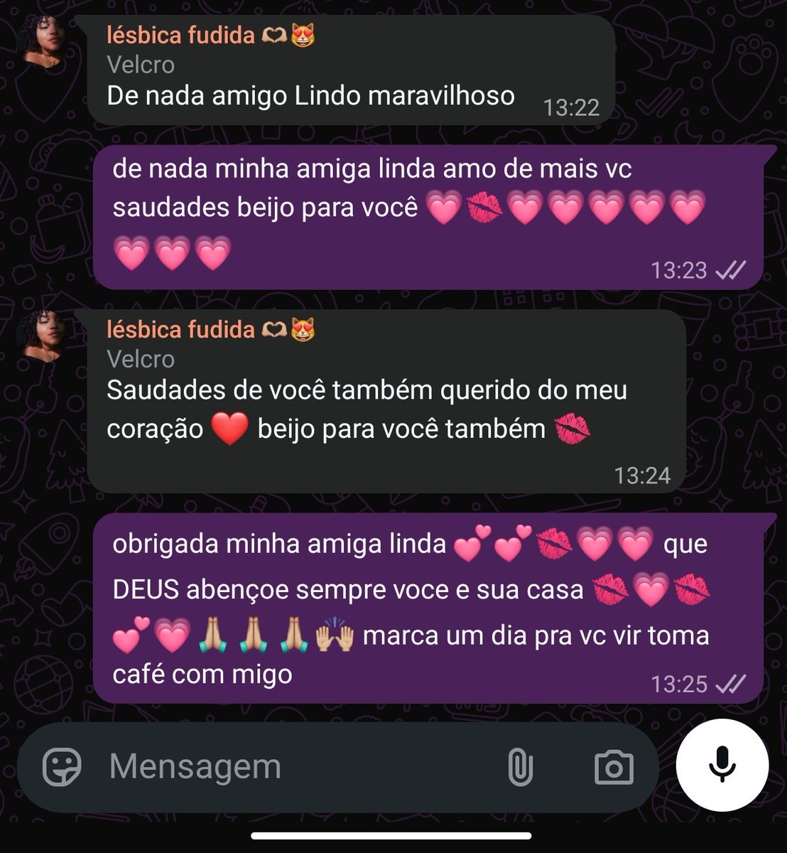 muk1nhas's tweet photo. adoro escrever assim com a minha melhor amiga, rs https://t.co/WYJTAP07tJ