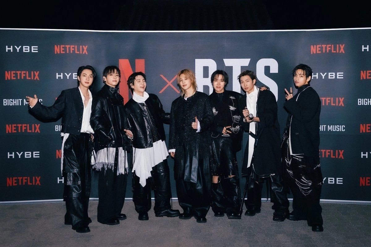 BAdysrbpt's tweet photo. My vote is for BTS #ARIASBTS let's goooo comenzamos el dia 
vamos army https://t.co/dAVMPeQj9d